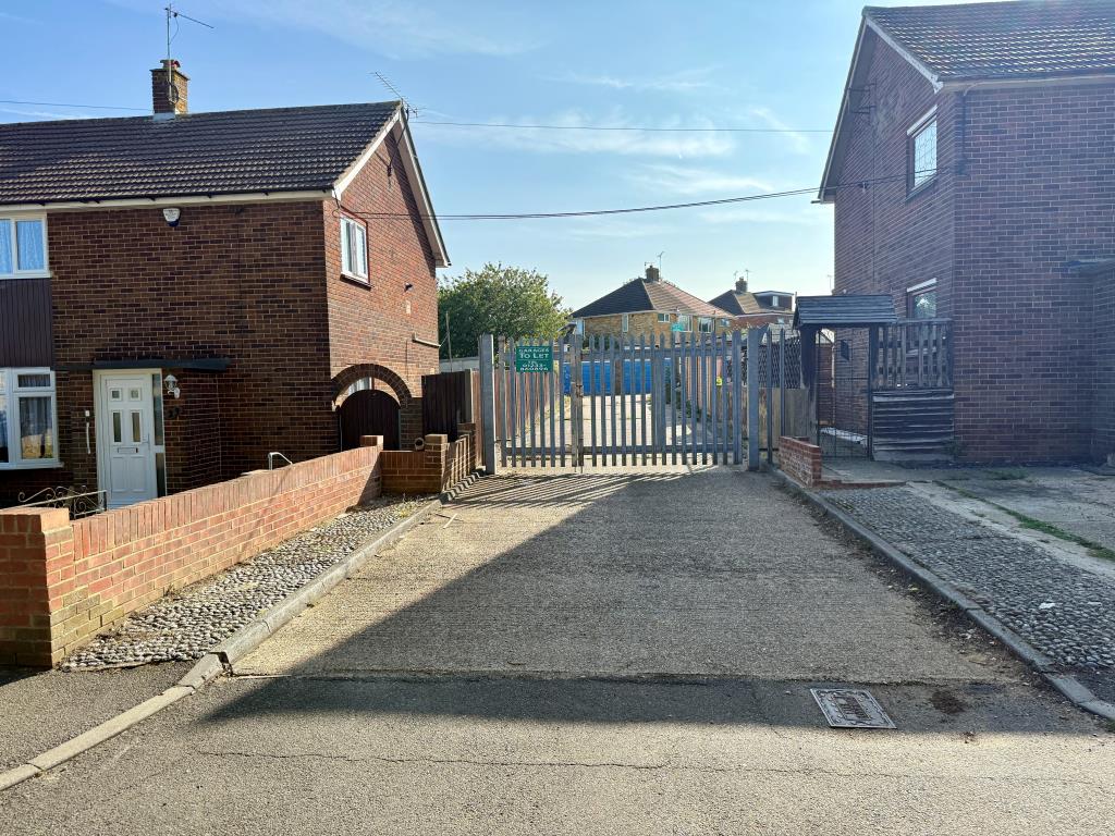Lot: 23 - 46 LOCK-UP GARAGES WITH FORECOURT - Gated entrance